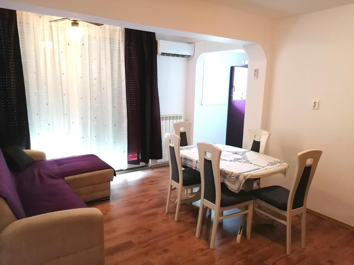 Apartma Poletje Koper Eksteriør billede